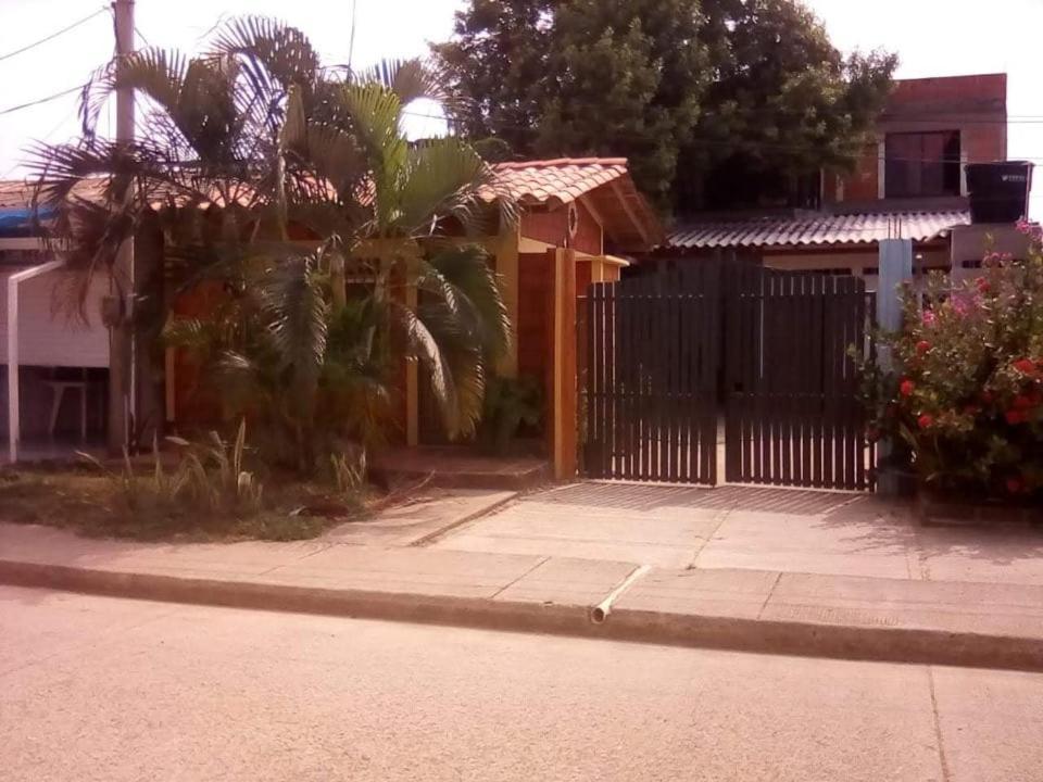 Habitacion Para Arrendar Por Dias Necocli Luaran gambar